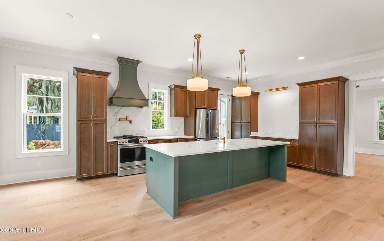 902 Harrington Street, Beaufort, SC 29902 — photo 7 of 21