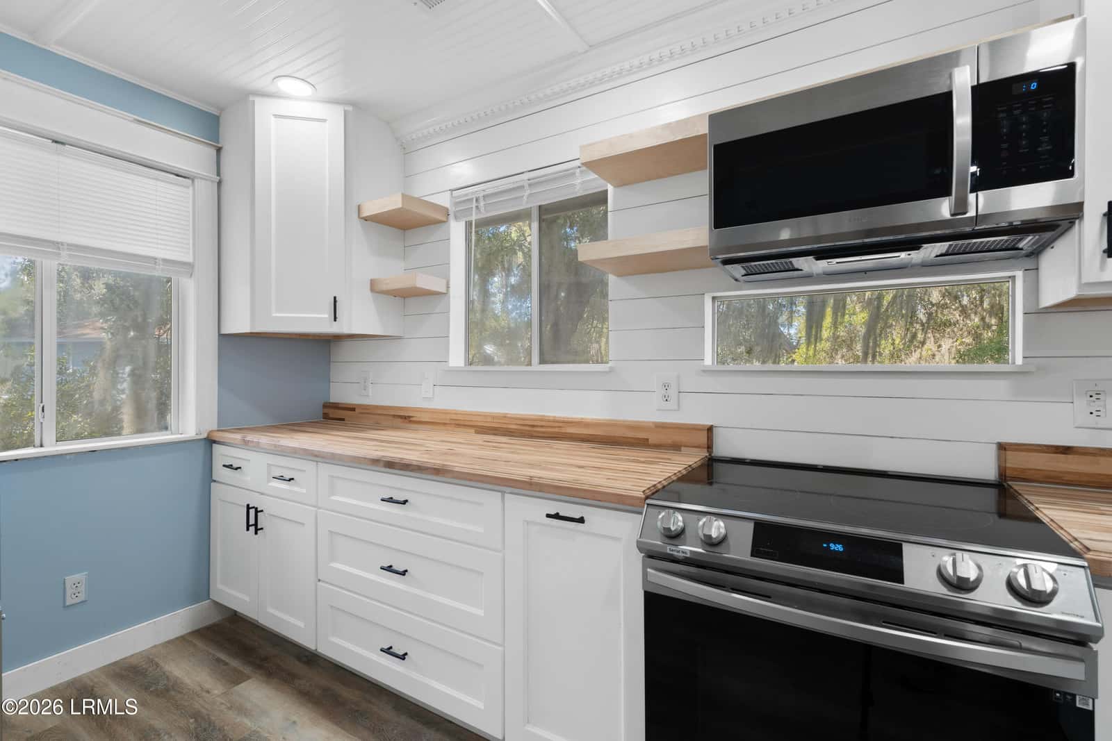 102 Battery Lane 102, Beaufort, SC 29902 — photo 5 of 30