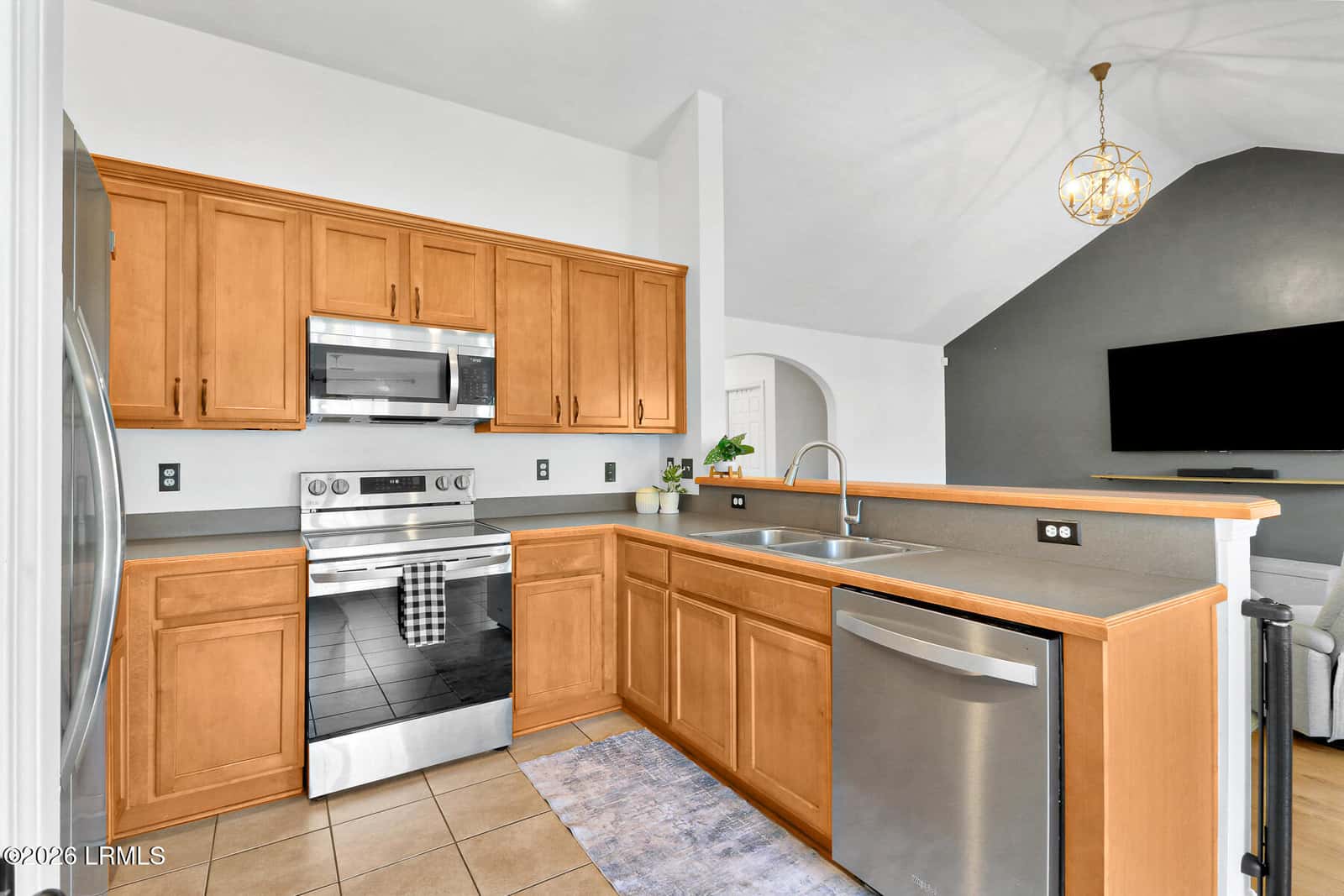 2204 Blakers Boulevard, Bluffton, SC 29909 — photo 9 of 38