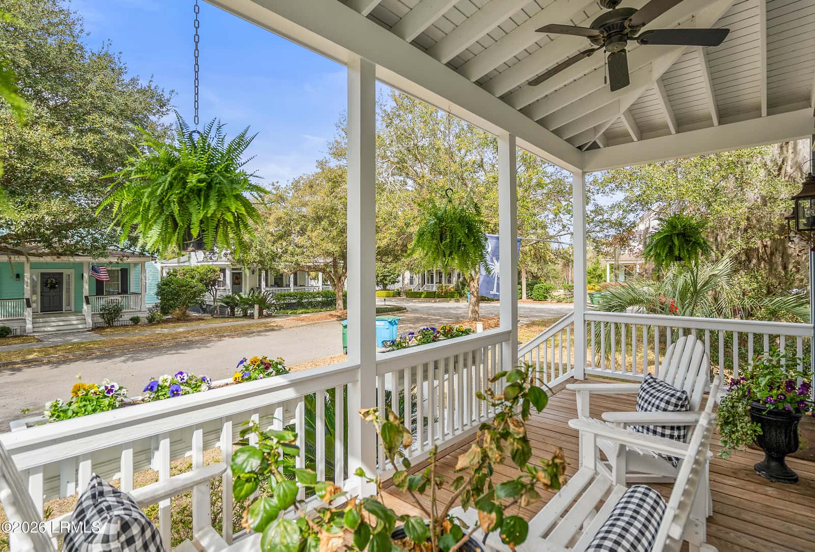 141 Willow Point Road, Beaufort, SC 29906 — photo 5 of 47