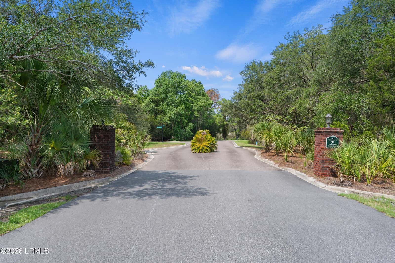 8 Governor Blake Drive, Beaufort, SC 29907 — photo 1 of 27