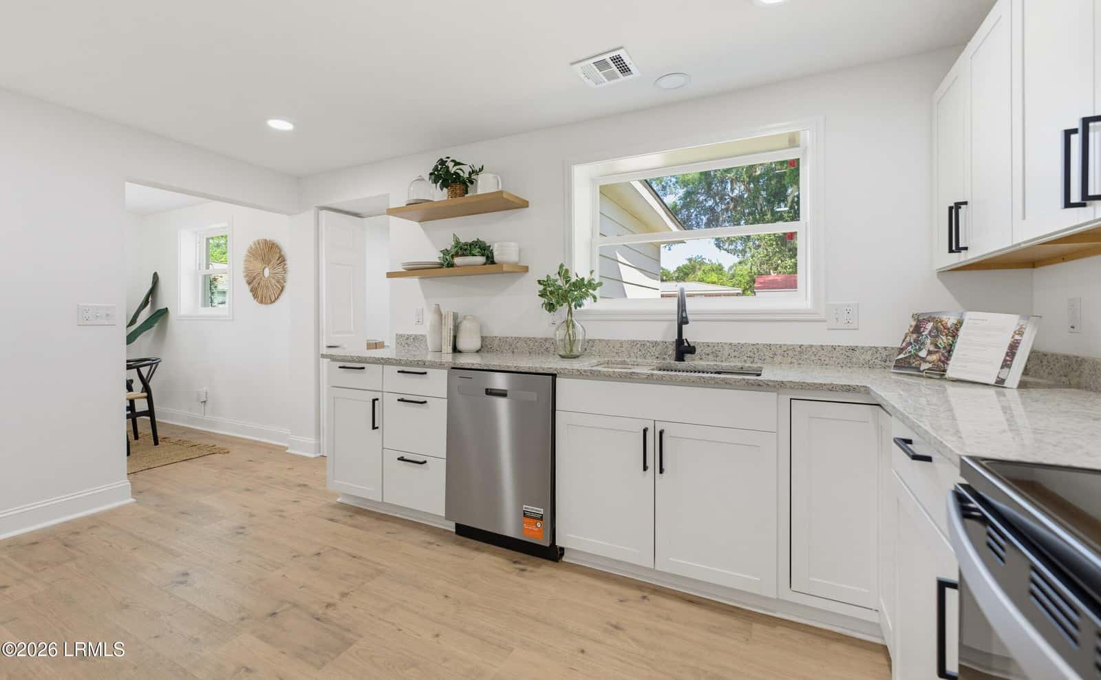 1922 Baggett Street, Beaufort, SC 29902 — photo 9 of 29
