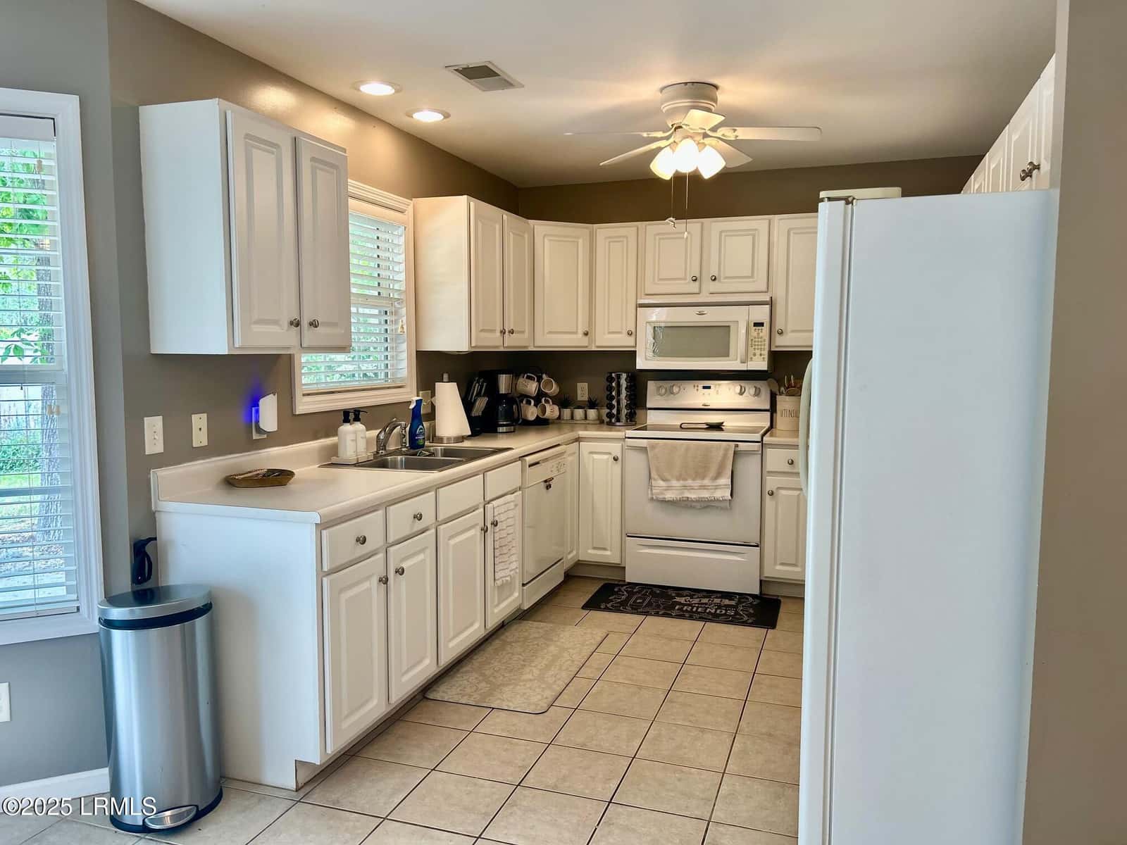 14 Ardmore Avenue, Beaufort, SC 29907 — photo 10 of 22
