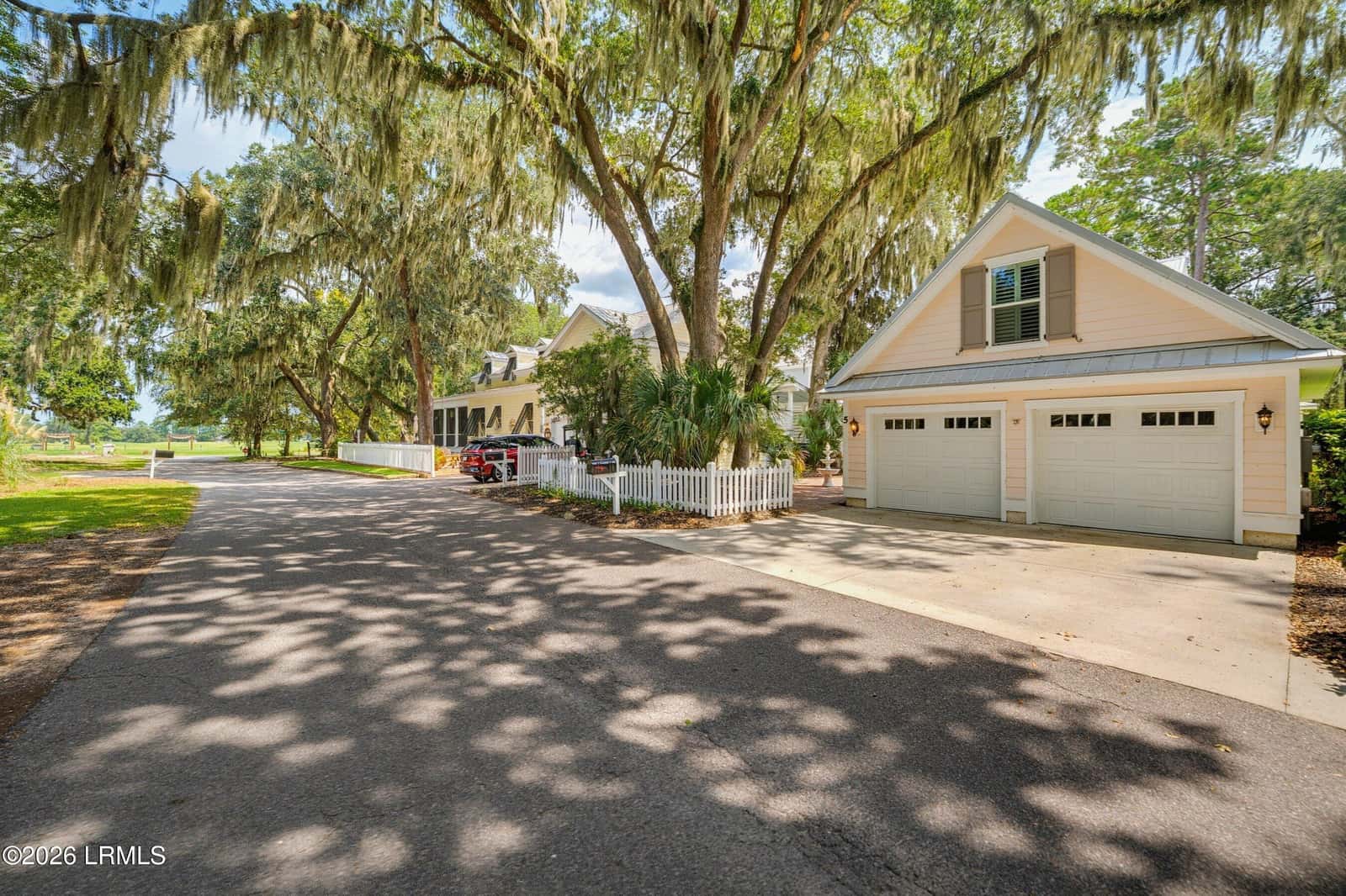 5 Waveland Avenue, Beaufort, SC 29907 — photo 3 of 58