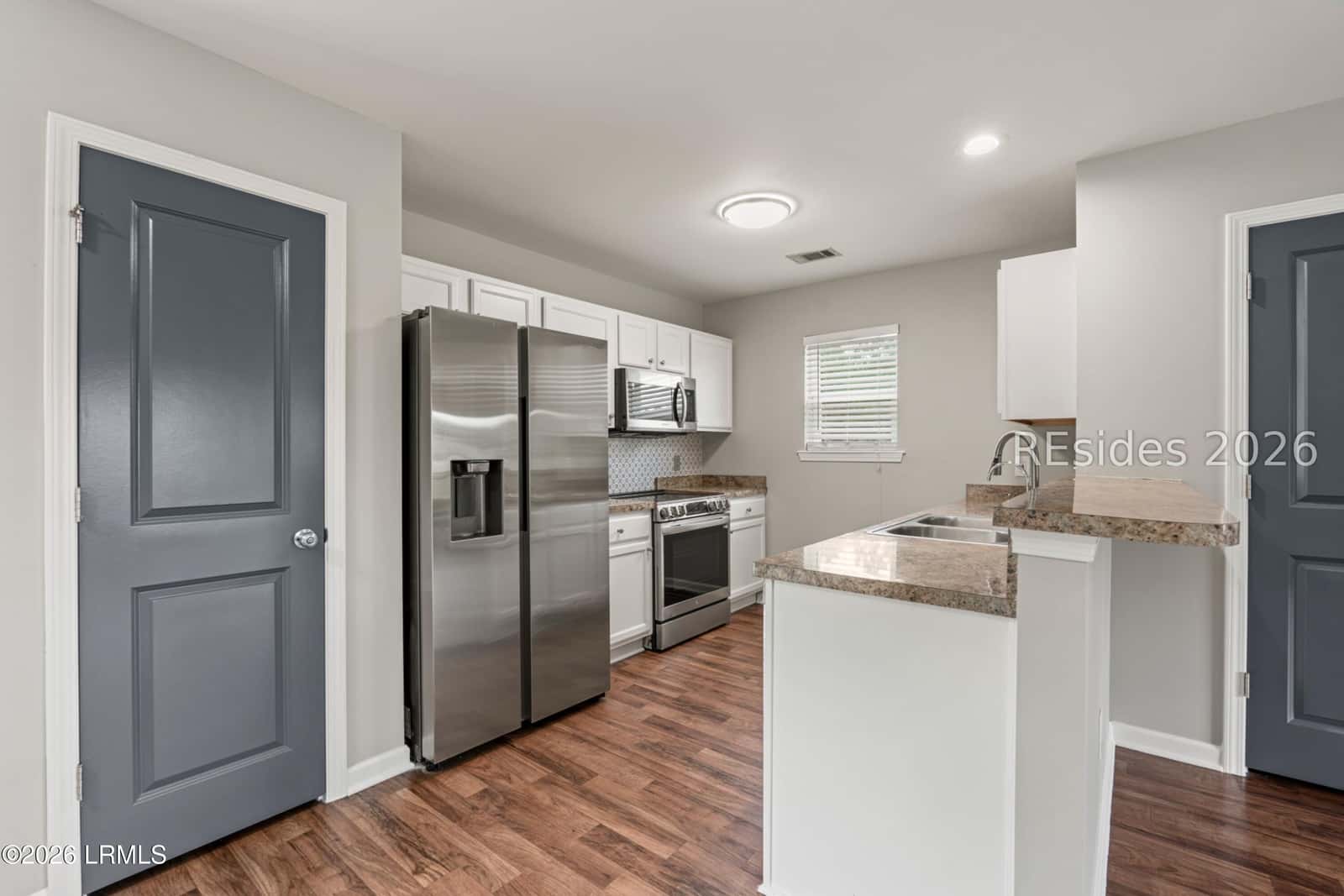 28 E Park Loop, Bluffton, SC 29909 — photo 5 of 34