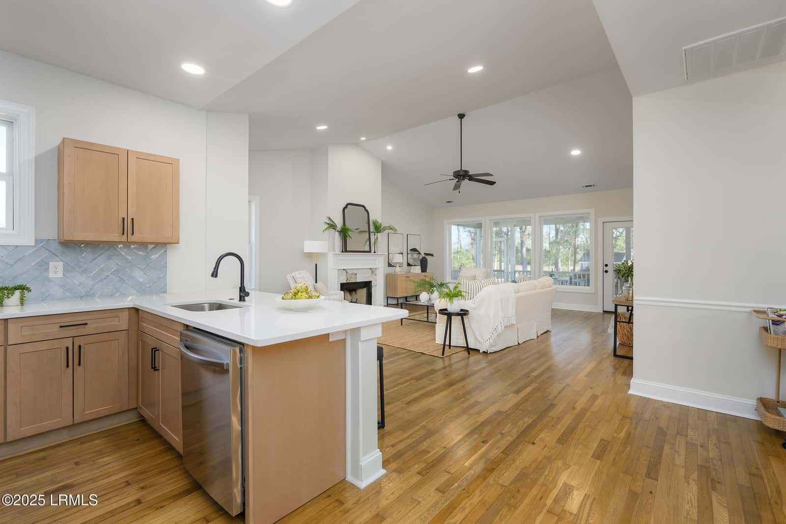 8 River Drive, Beaufort, SC 29907 — photo 17 of 58