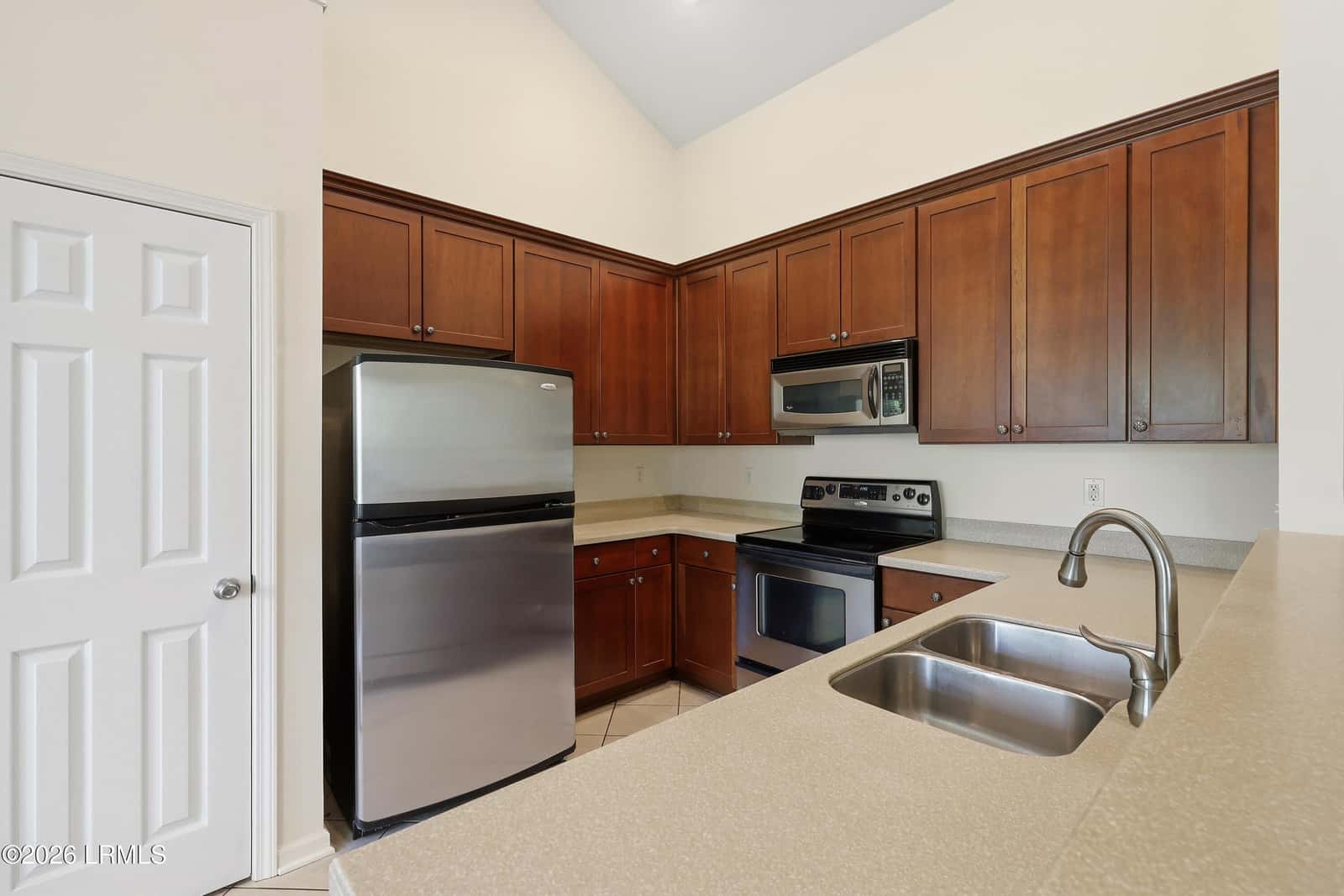 14 Trotter Circle, Bluffton, SC 29910 — photo 13 of 38
