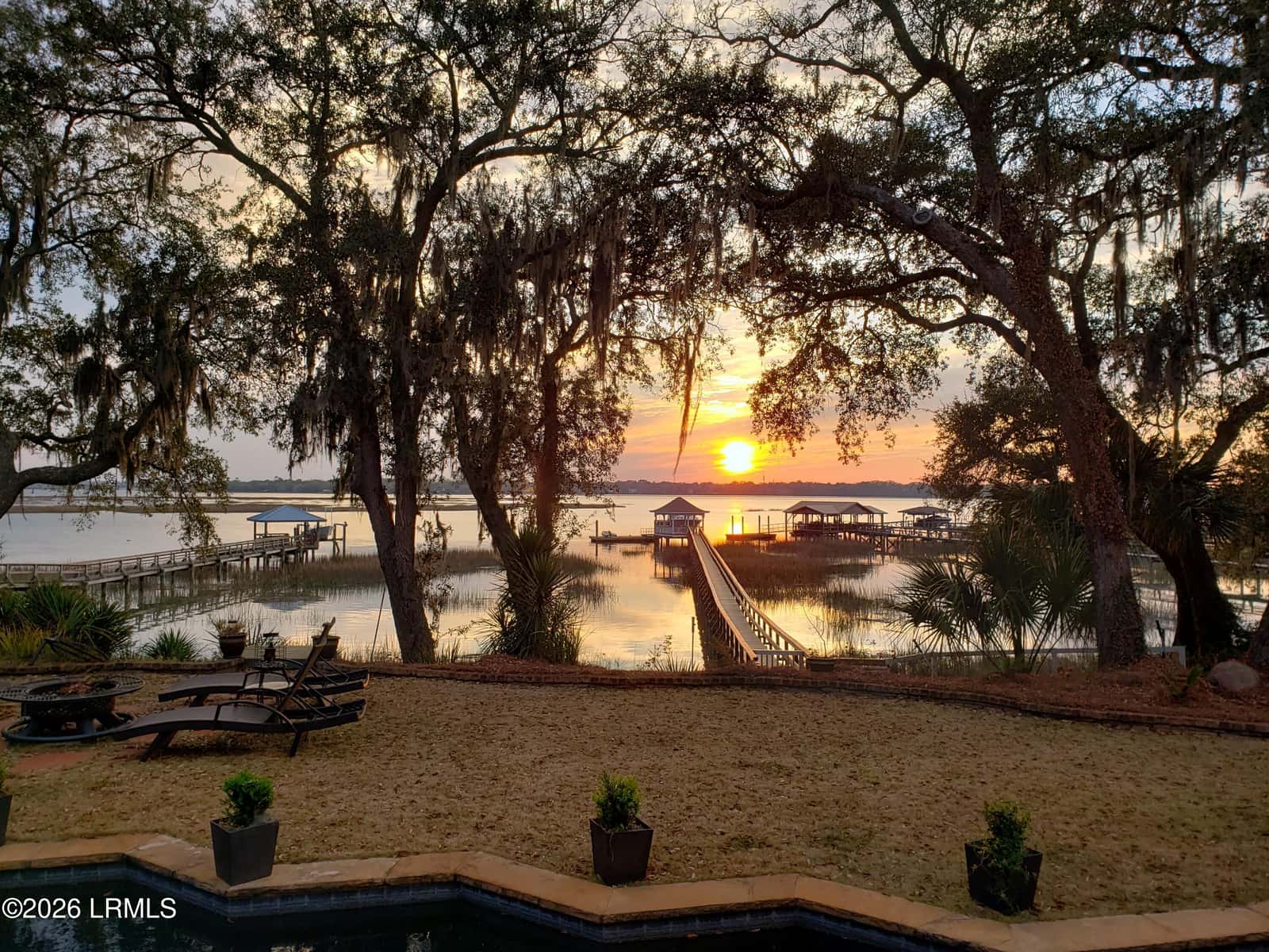 20 Audubon Road, Beaufort, SC 29907 — photo 3 of 15