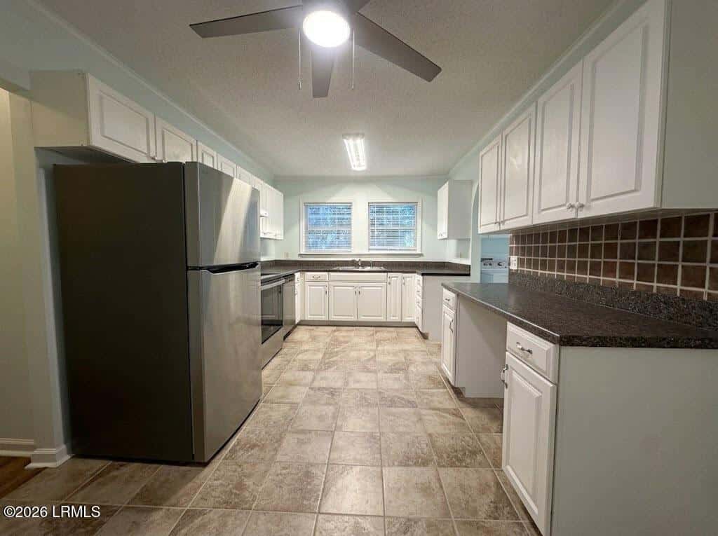 2207 Morris Street, Beaufort, SC 29902 — photo 7 of 28