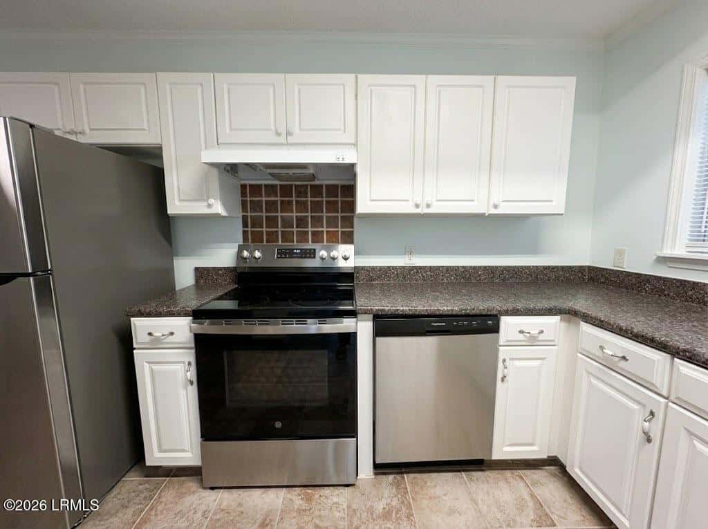 2207 Morris Street, Beaufort, SC 29902 — photo 8 of 28