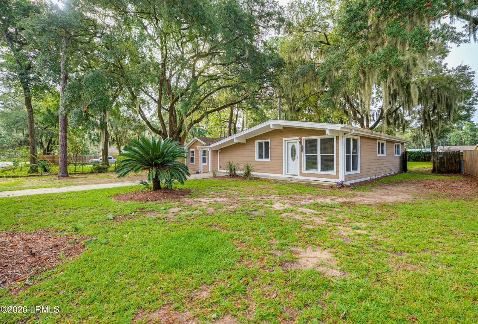 2706 Rosemont Avenue, Port Royal, SC 29935 — photo 3 of 34