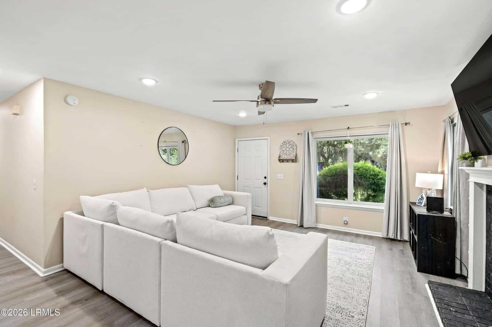 3050 Huron Drive, Beaufort, SC 29902 — photo 8 of 39