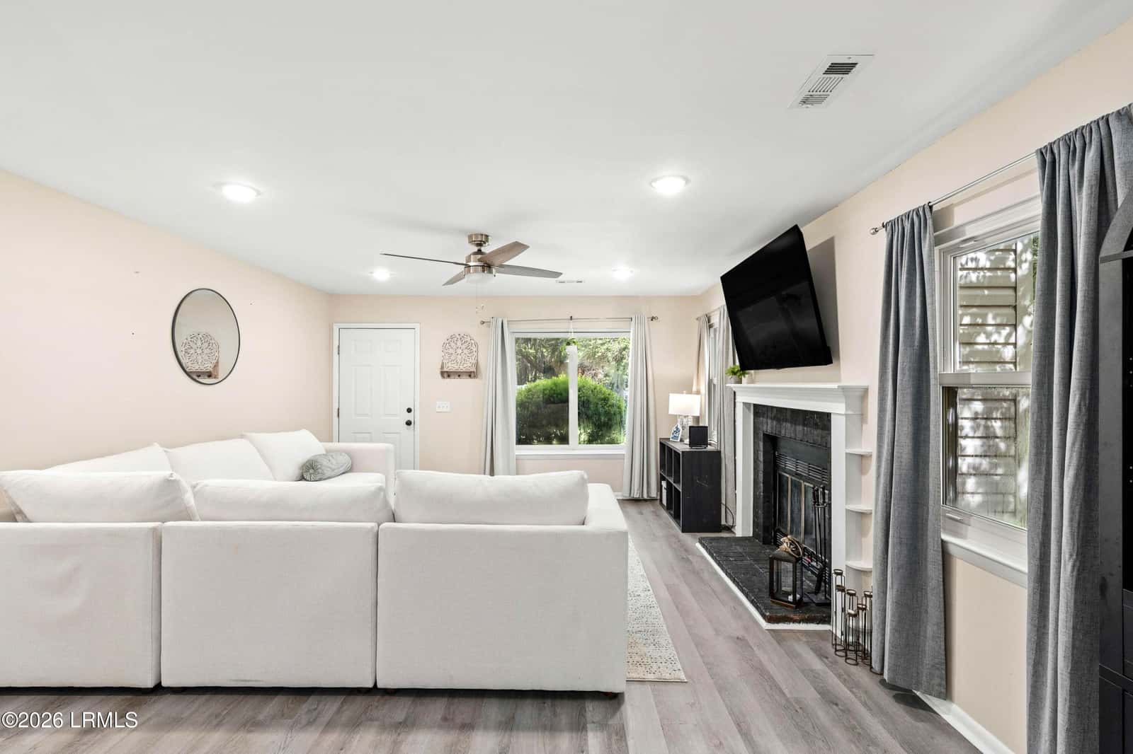 3050 Huron Drive, Beaufort, SC 29902 — photo 7 of 39