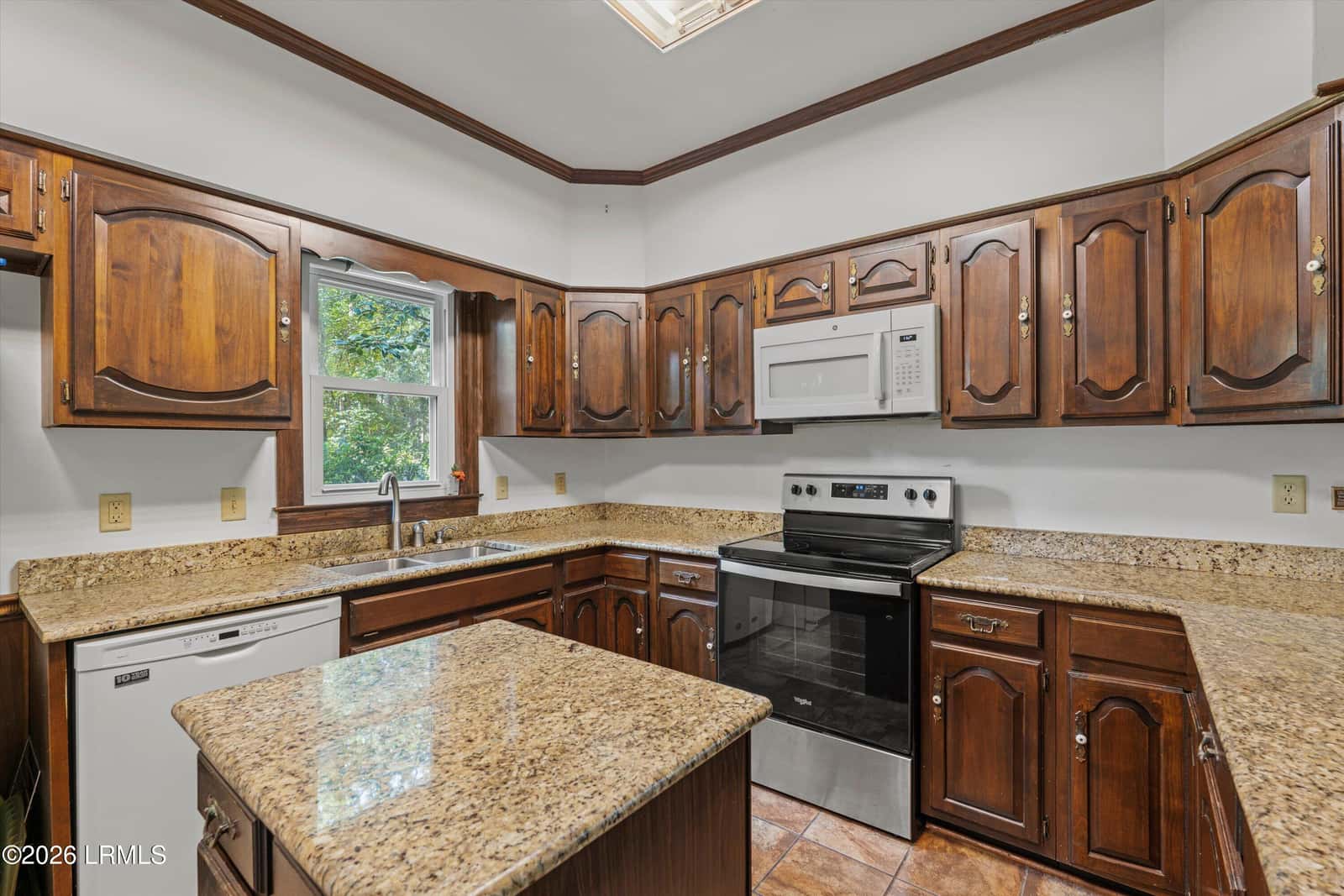 61 Wade Hampton Drive, Beaufort, SC 29907 — photo 14 of 36