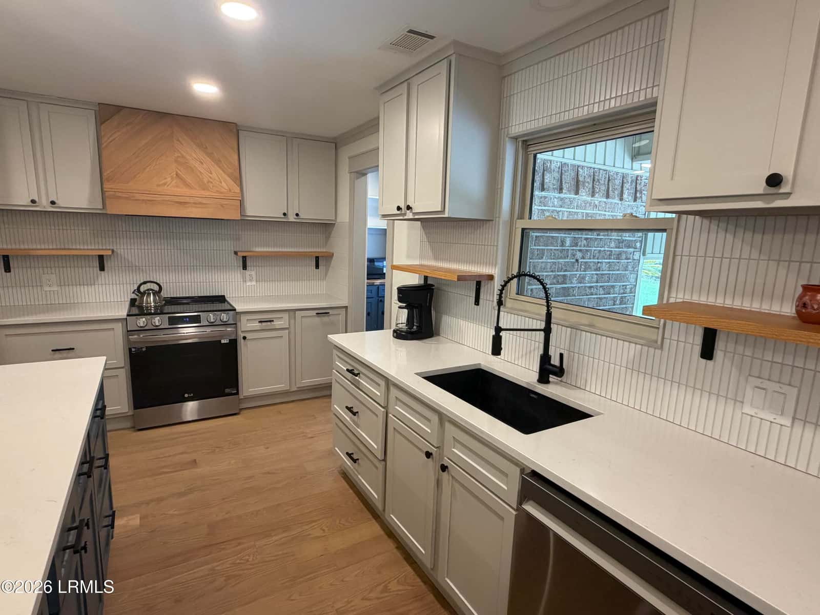 1703 Riverside Drive, Beaufort, SC 29902 — photo 9 of 51