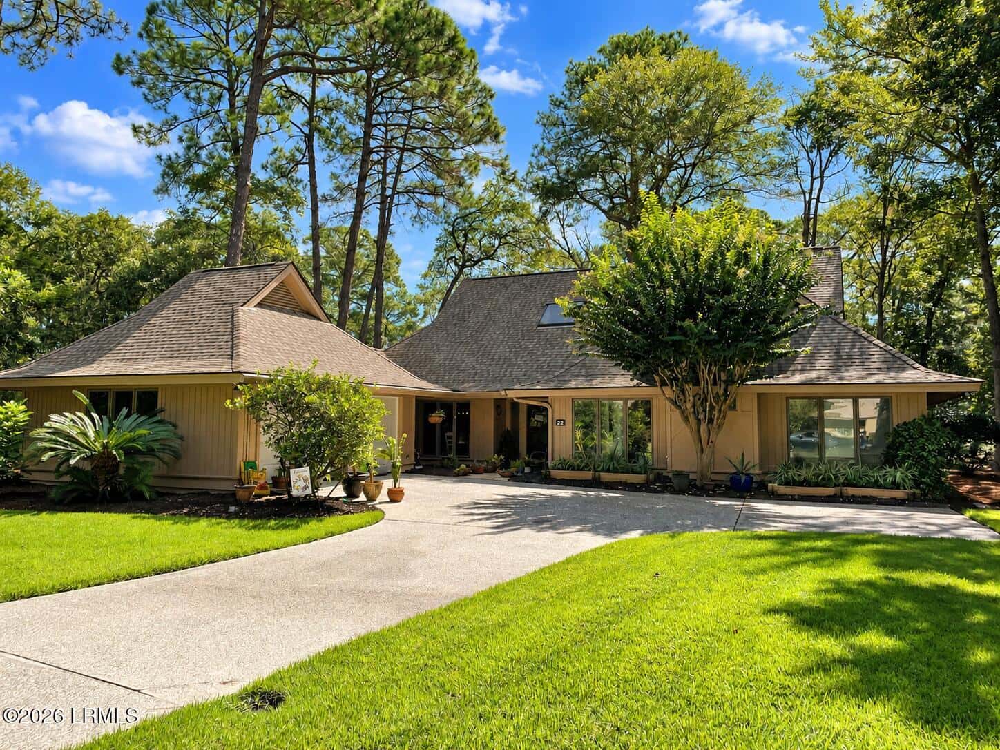 22 Towhee Road, Hilton Head Island, SC 29926 — photo 1 of 16