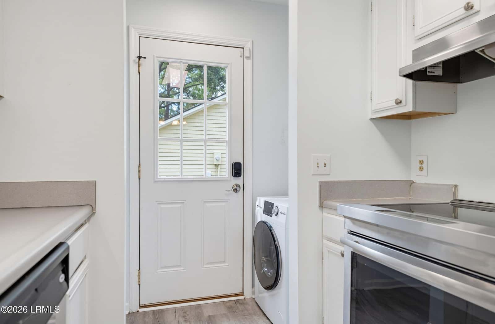 14 Robin Way, Beaufort, SC 29907 — photo 10 of 23