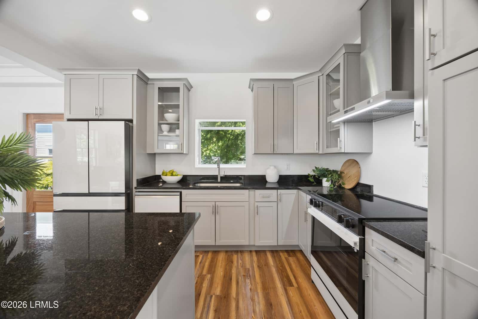 1203 Washington Street, Beaufort, SC 29902 — photo 16 of 56