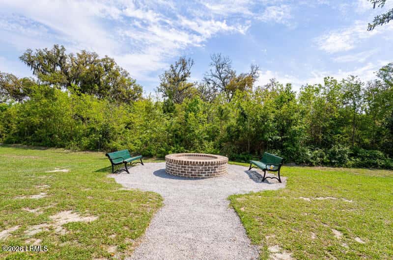 9 Harbison Place, Beaufort, SC 29906 — photo 35 of 40