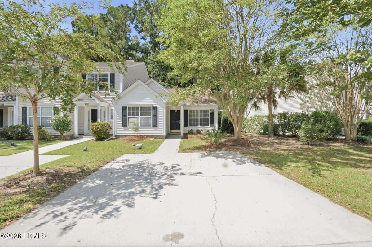 388 Gardners Circle, Bluffton, SC 29910 — photo 1 of 38