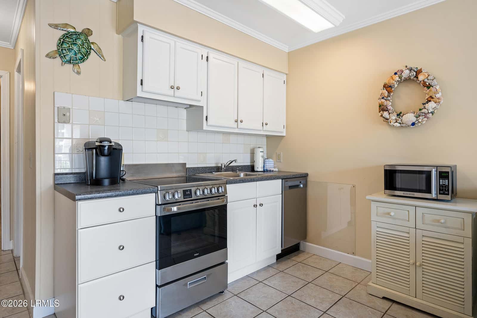 40 Folly Field Road B115, Hilton Head Island, SC 29928 — photo 8 of 23