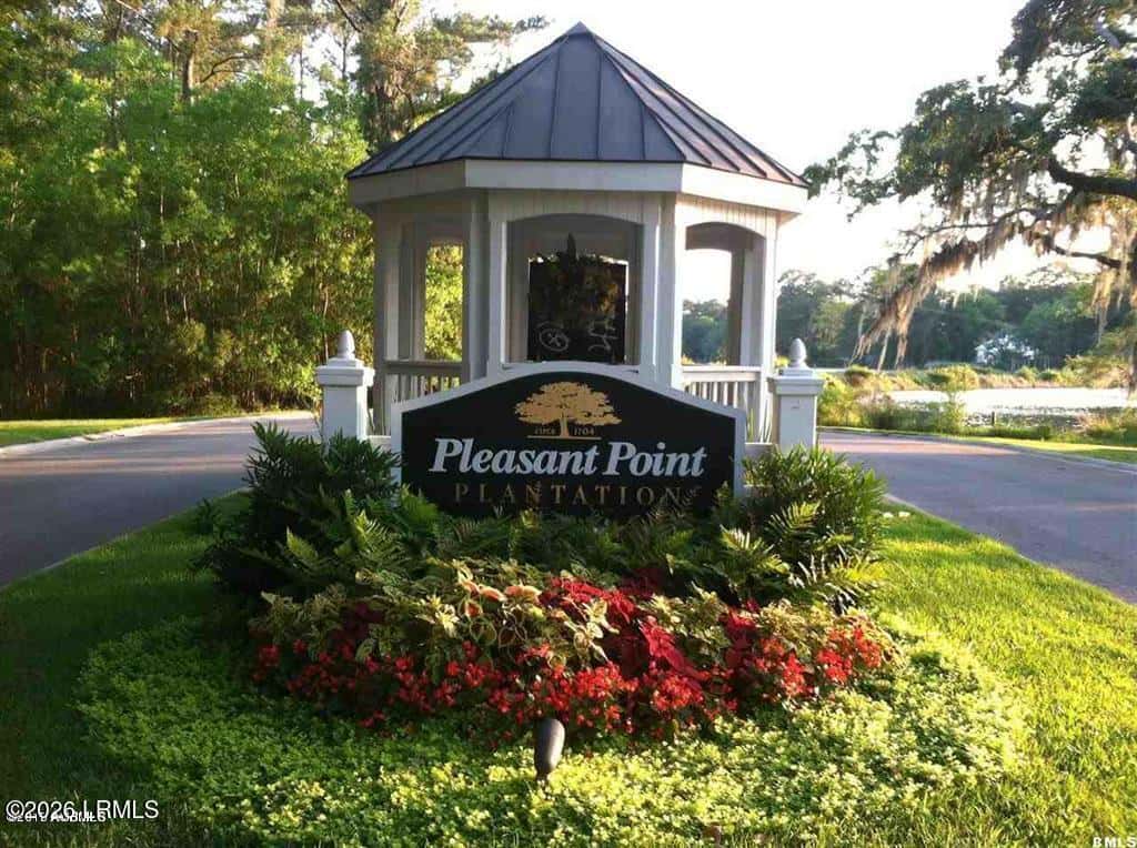 17 Barnwell Drive, Beaufort, SC 29907 — photo 8 of 15