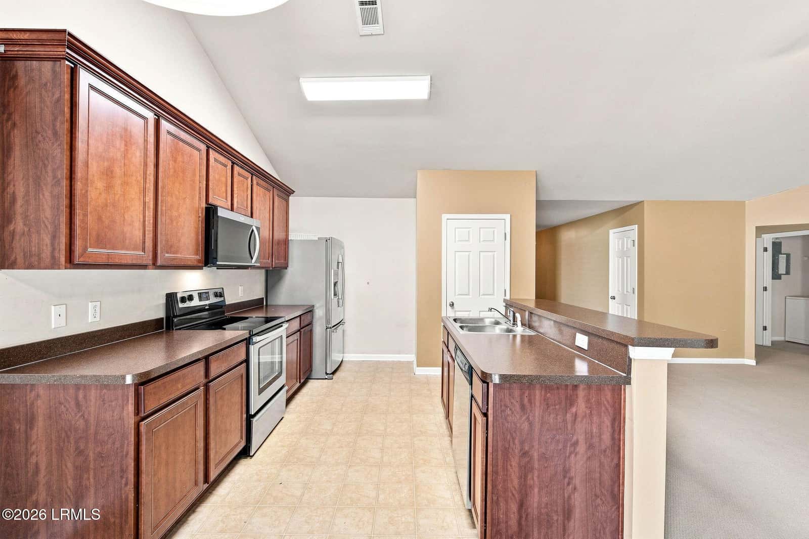 17 Harbison Place, Beaufort, SC 29906 — photo 13 of 43
