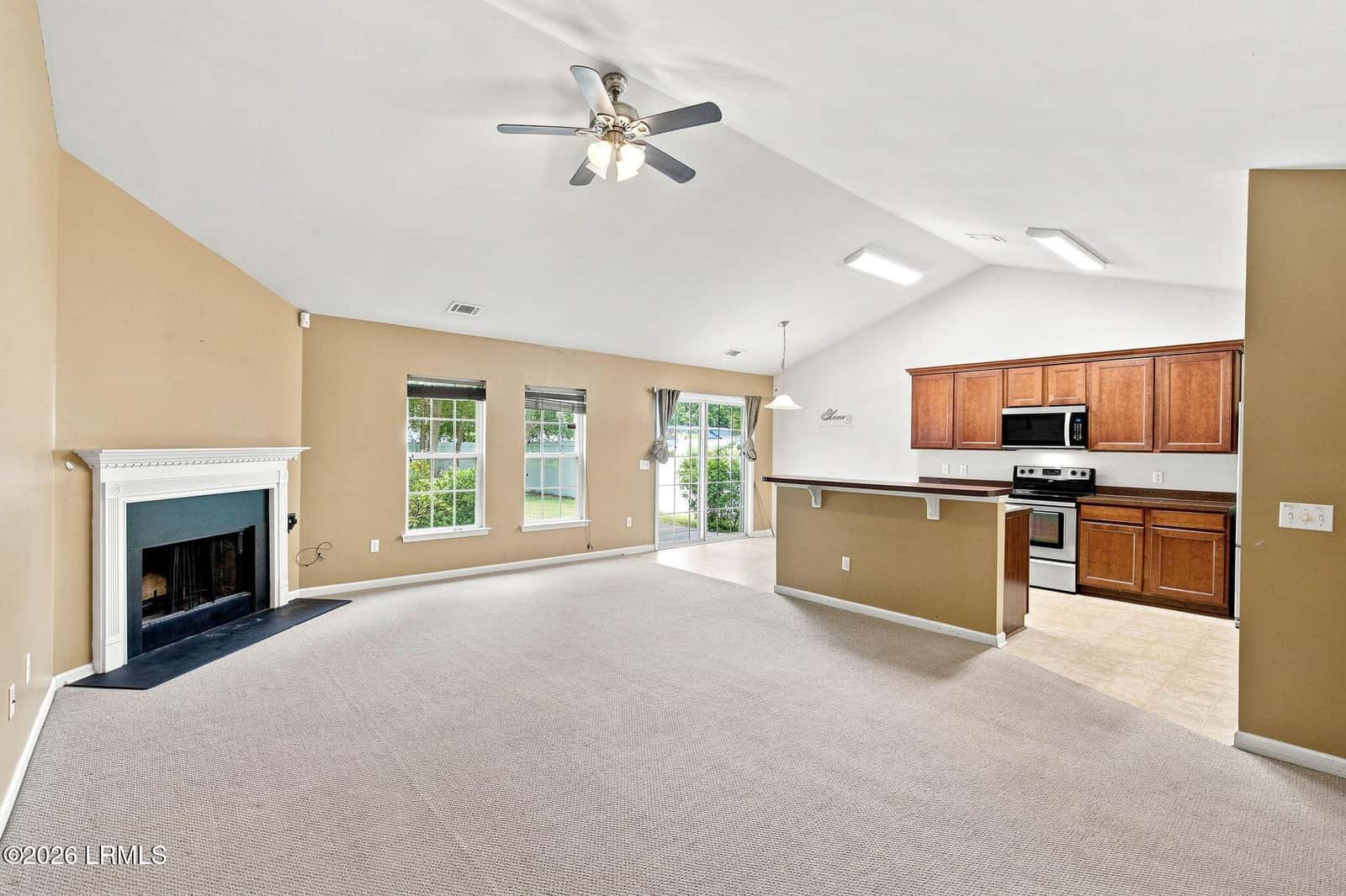 17 Harbison Place, Beaufort, SC 29906 — photo 7 of 43