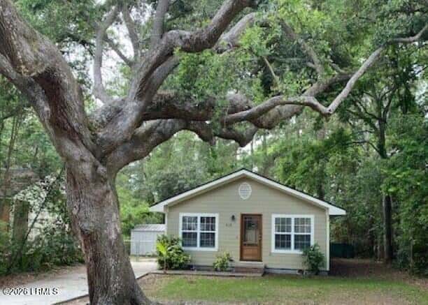 418 Meritta Avenue, Beaufort, SC 29902 — photo 1 of 29