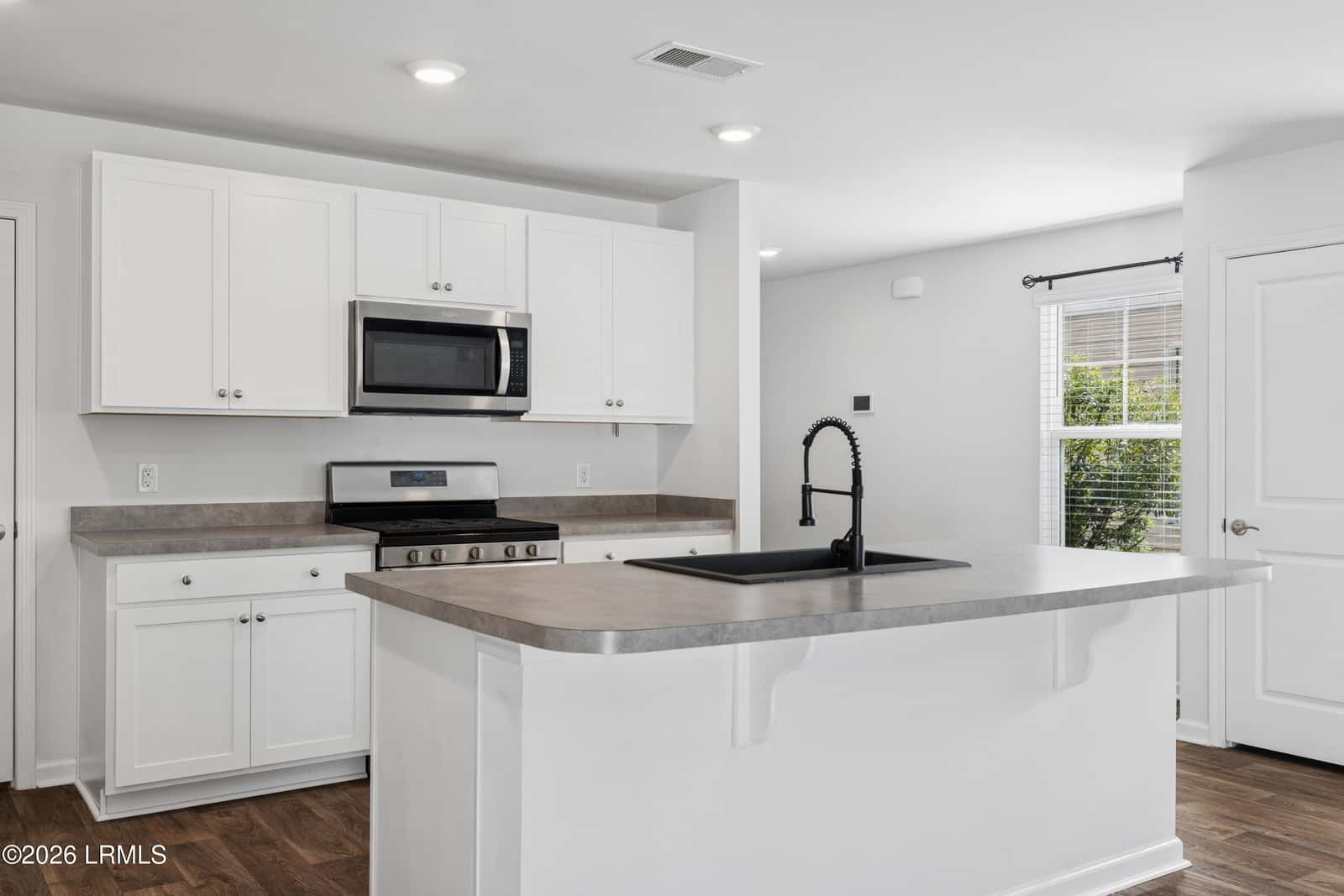 147 Auditorium Road, Bluffton, SC 29909 — photo 8 of 50