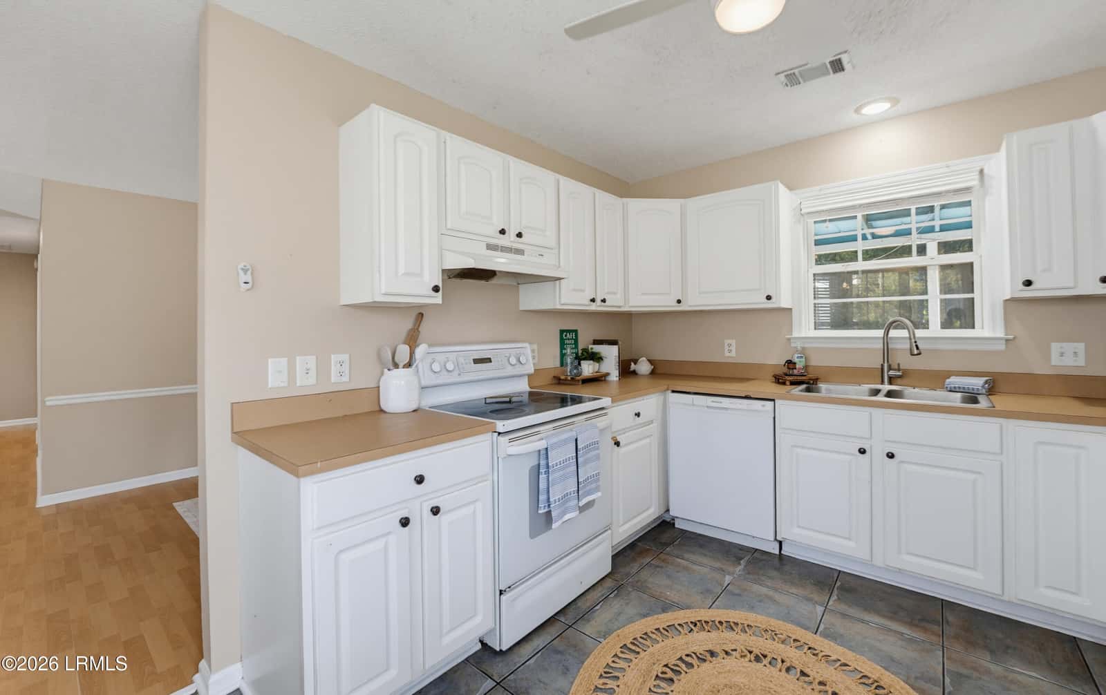 8 Shiney Leaf Court, Beaufort, SC 29907 — photo 11 of 27