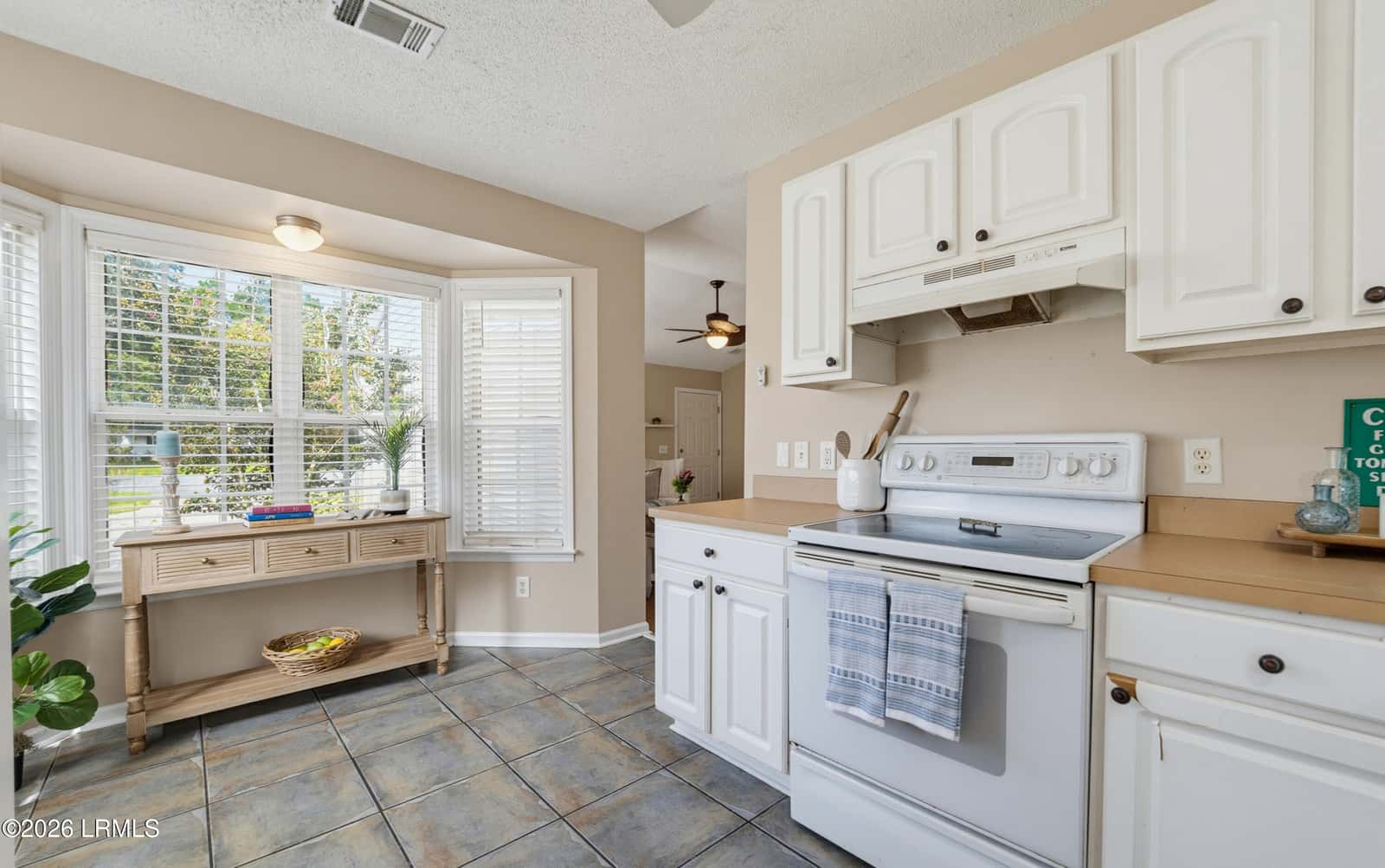 8 Shiney Leaf Court, Beaufort, SC 29907 — photo 12 of 27