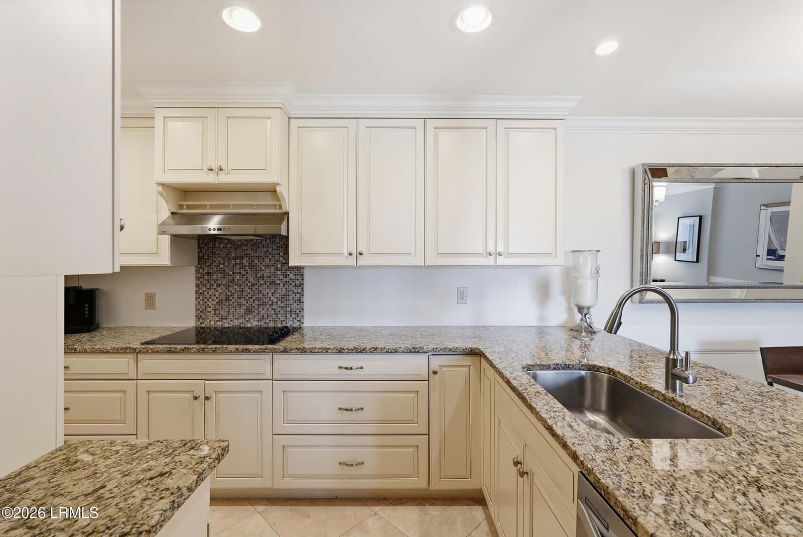 18 Lighthouse Lane 1043, Hilton Head Island, SC 29928 — photo 14 of 66