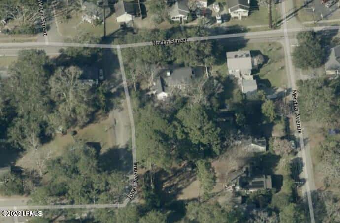 2698 Jones Avenue, Beaufort, SC 29902 — photo 10 of 14