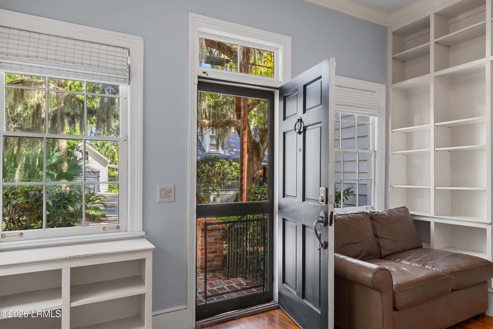 310 Hancock Street, Beaufort, SC 29902 — photo 4 of 46