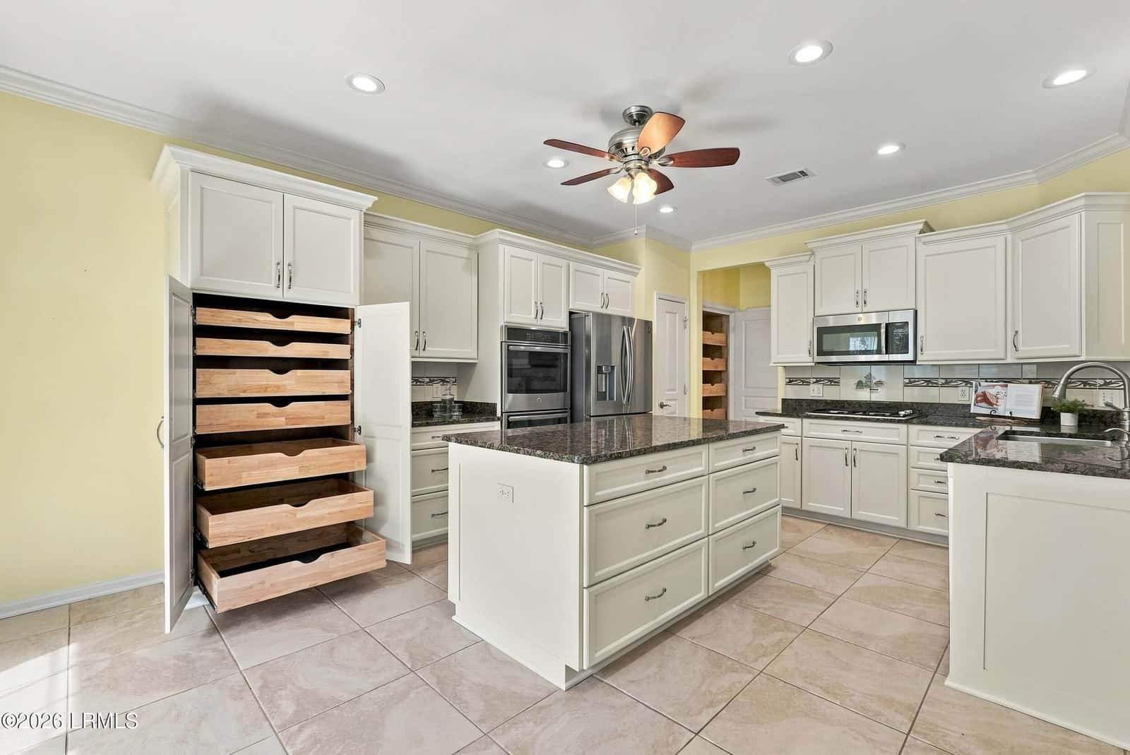 15 Landmark Lane, Bluffton, SC 29909 — photo 13 of 42