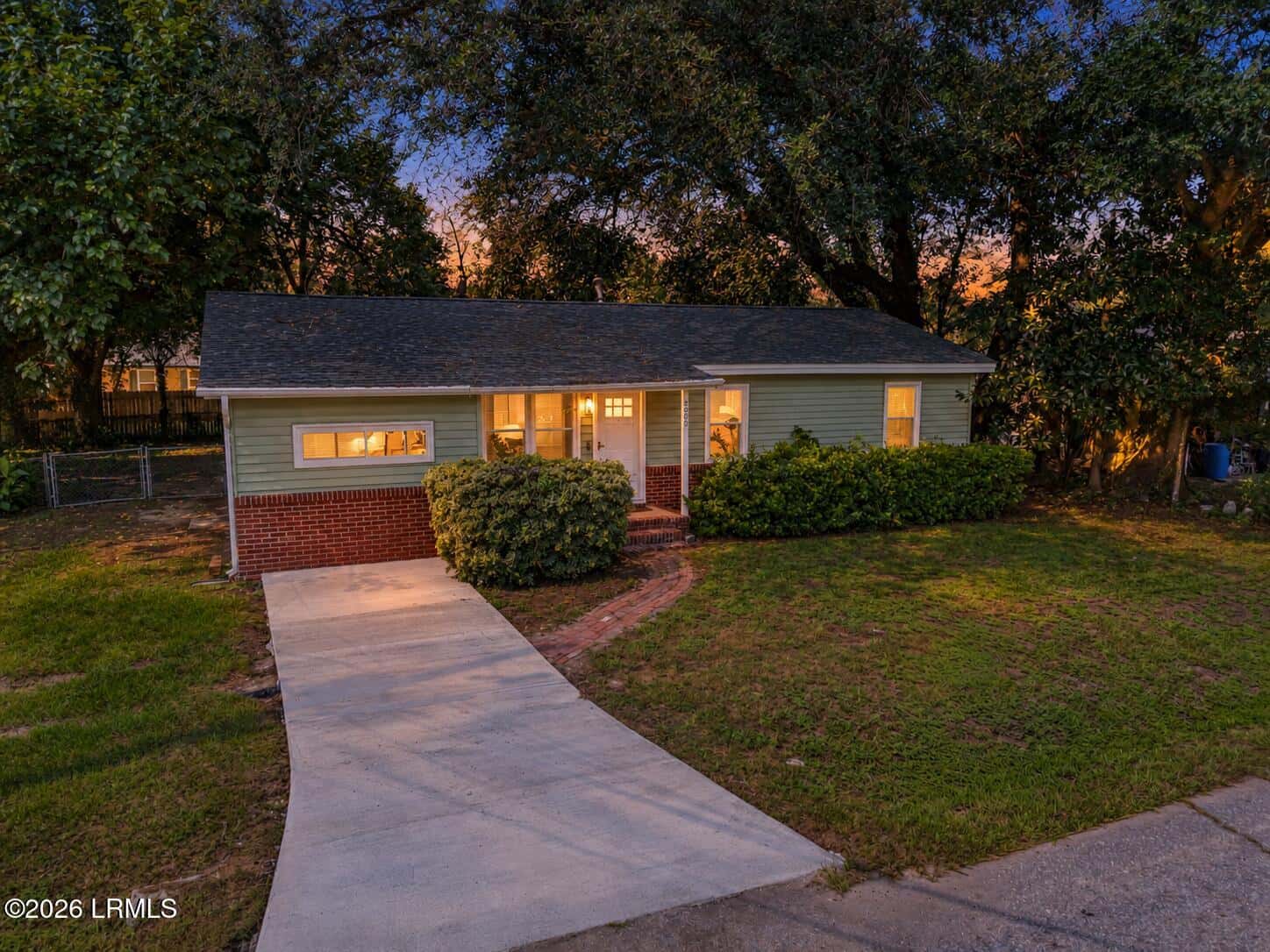 2905 Third Street, Beaufort, SC 29902 — photo 1 of 45