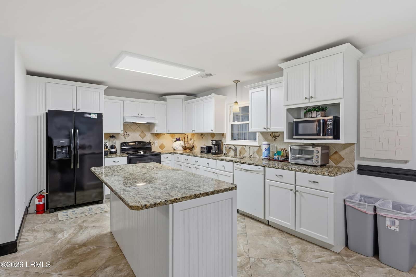 14 Marblehead Road, Hilton Head Island, SC 29926 — photo 9 of 48