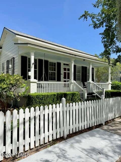 801 Duke Street, Beaufort, SC 29902 — photo 1 of 53