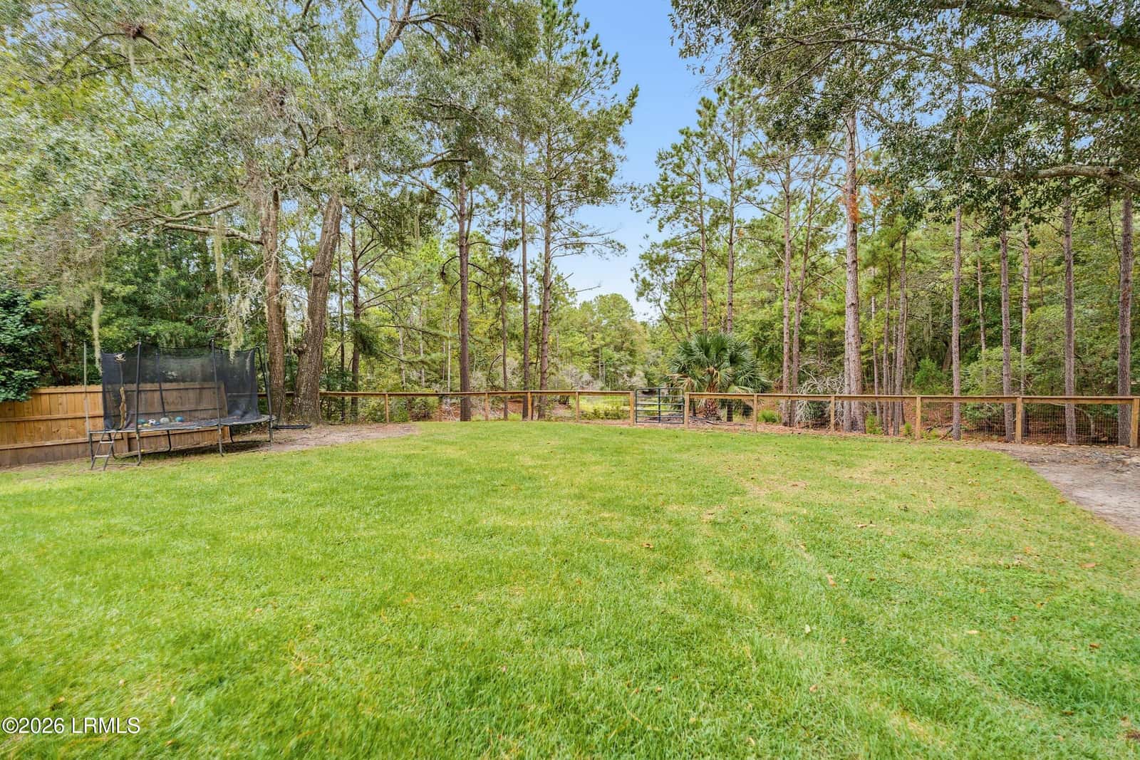 11 Lucerne Avenue, Beaufort, SC 29907 — photo 37 of 40