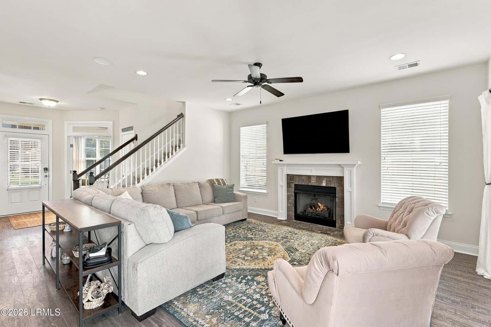8 7th Avenue, Bluffton, SC 29910 — photo 3 of 39