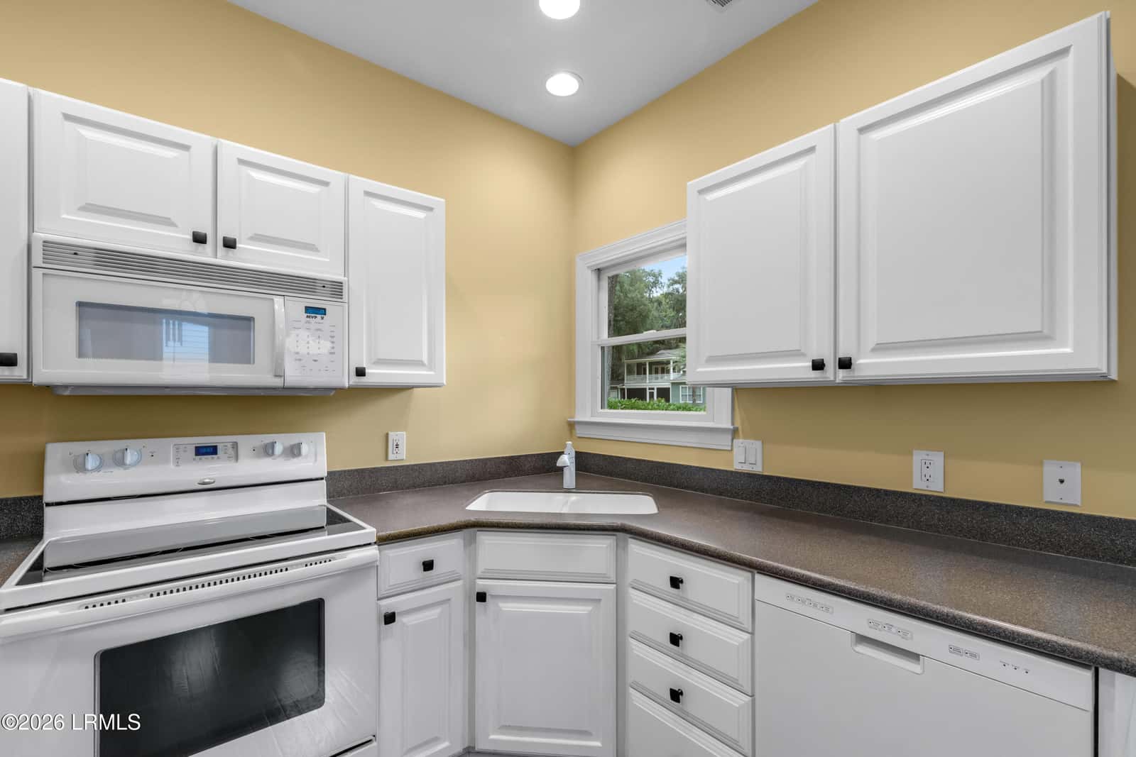 75 S Boone Road, St. Helena Island, SC 29920 — photo 10 of 47