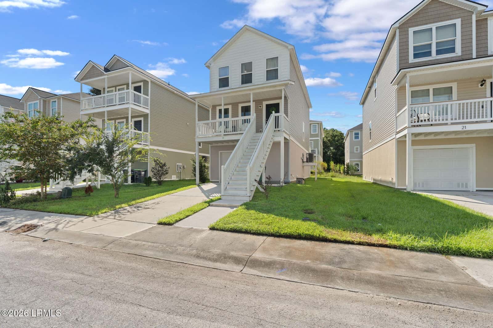 19 Island Breeze Lane, Beaufort, SC 29907 — photo 3 of 46