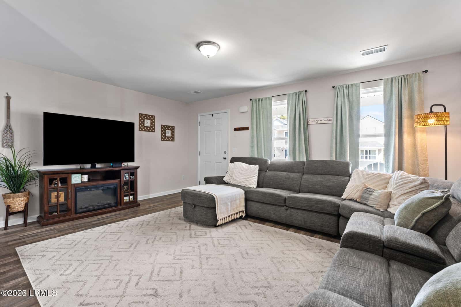 19 Island Breeze Lane, Beaufort, SC 29907 — photo 8 of 46