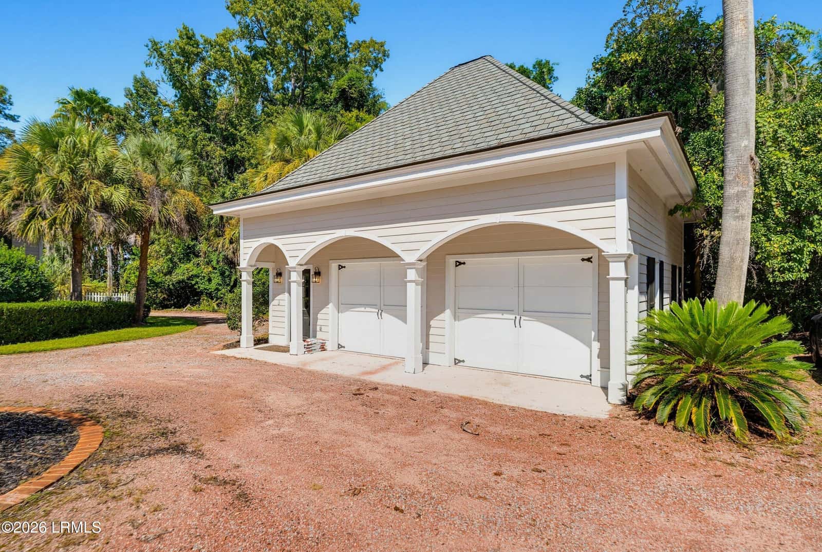 20 Audubon Road, Beaufort, SC 29907 — photo 9 of 74