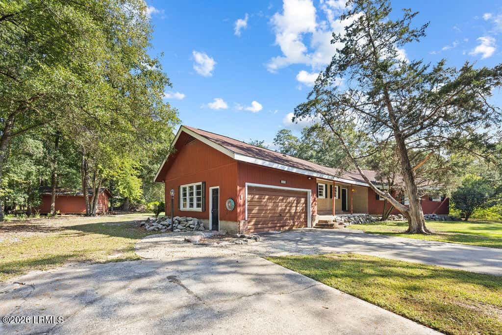 402 Mcdill Lane, Hampton, SC 29924 — photo 3 of 35