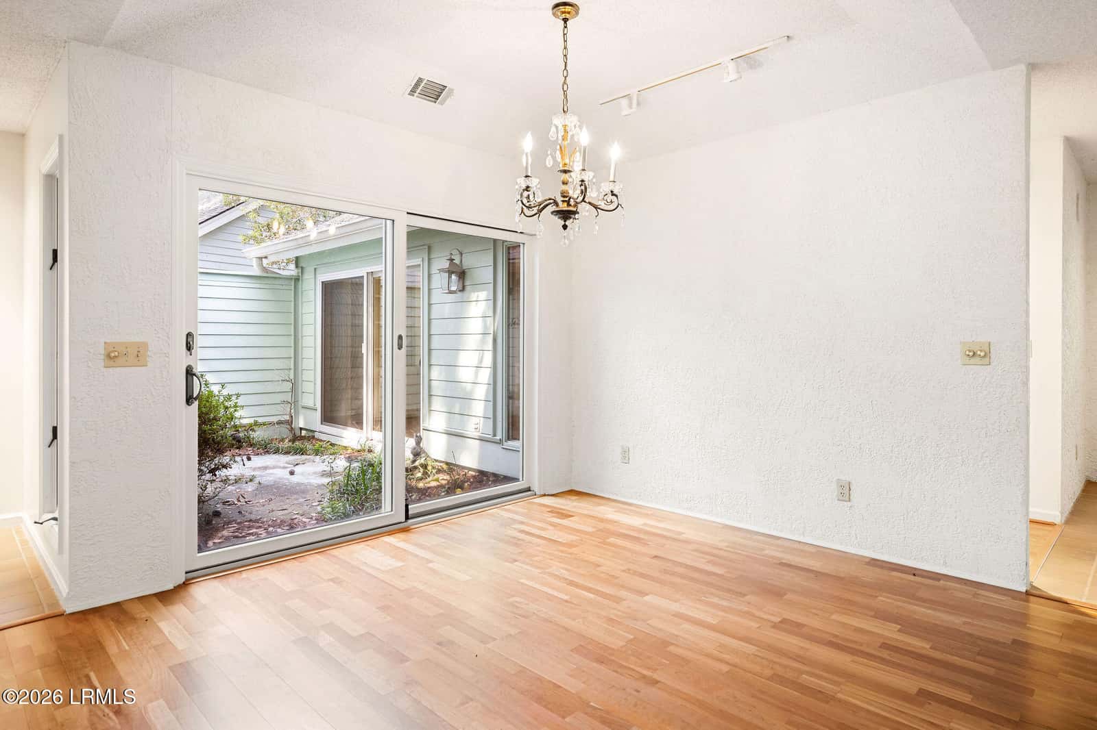 33 Victoria Drive, Hilton Head Island, SC 29926 — photo 14 of 60