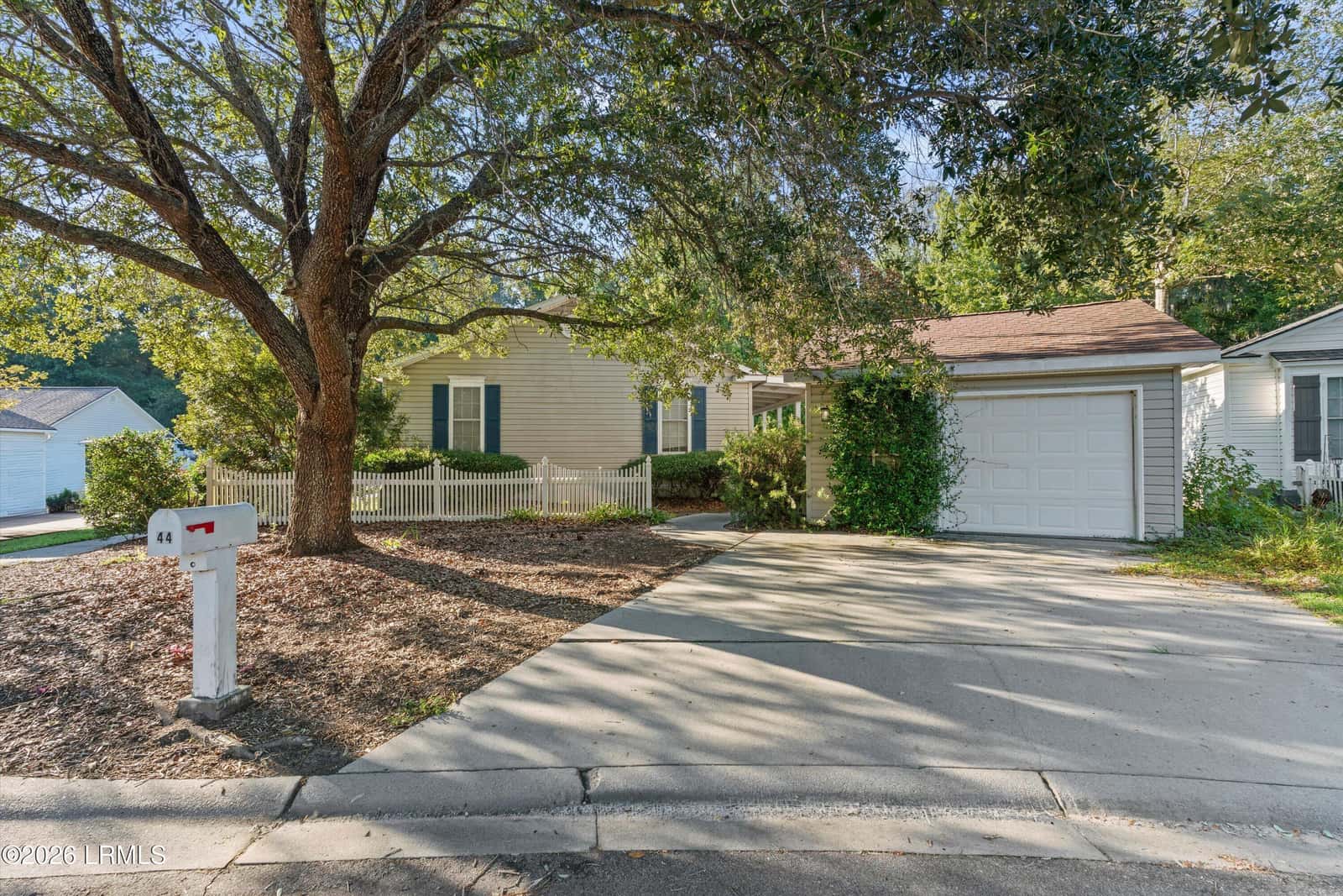 44 Sawmill Forest Drive, Bluffton, SC 29910 — photo 3 of 26