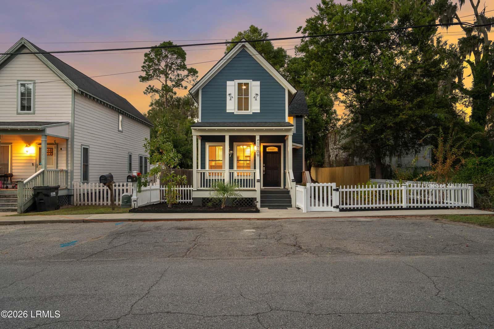 1709 Prince Street, Beaufort, SC 29902 — photo 1 of 44