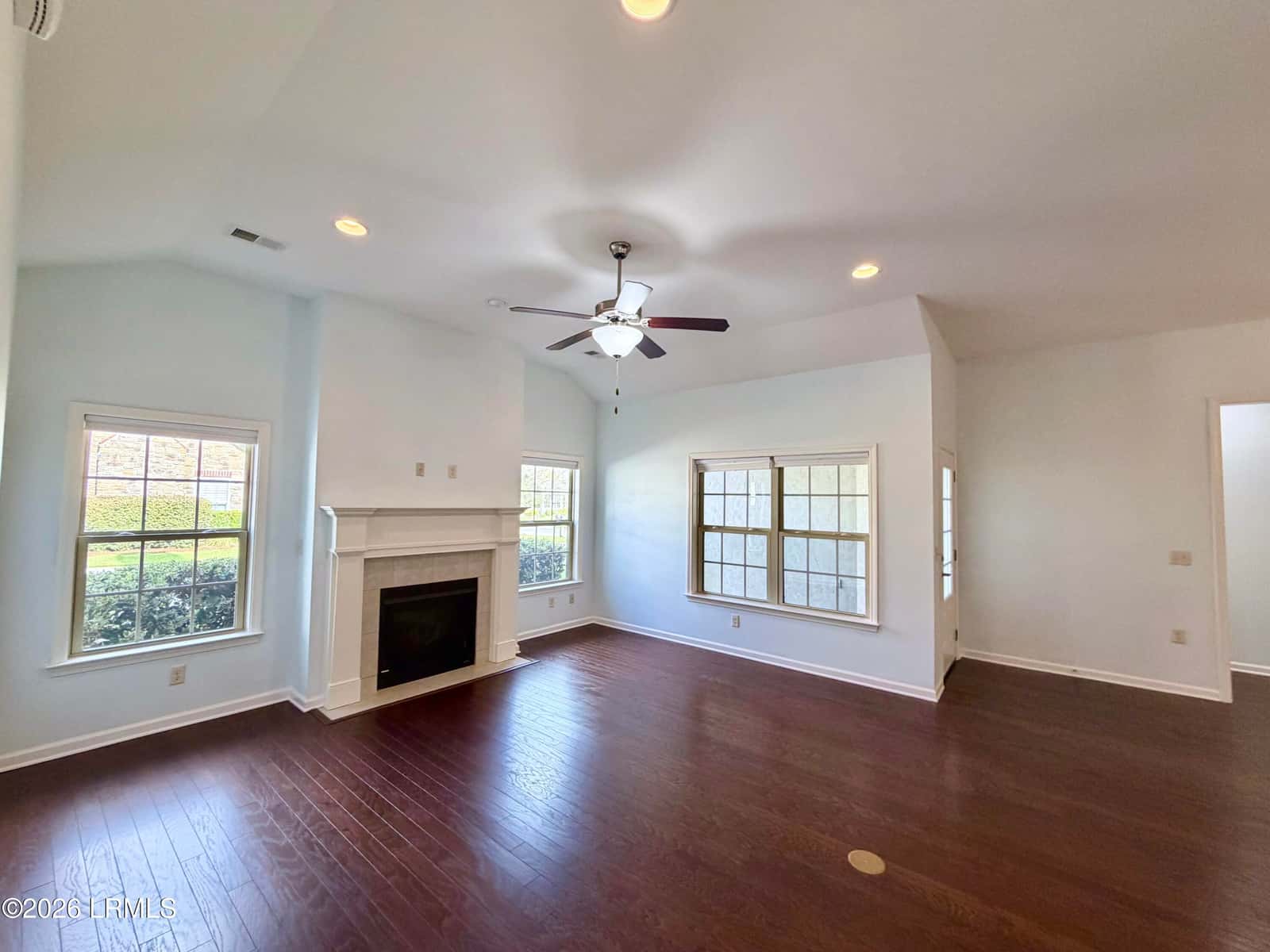 910 Abbey Glen Way, Hardeeville, SC 29927 — photo 6 of 39